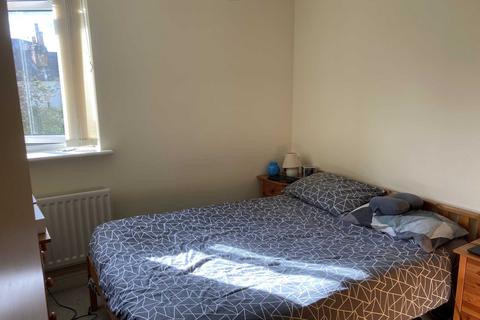 2 bedroom flat to rent, Silver Street, Reading