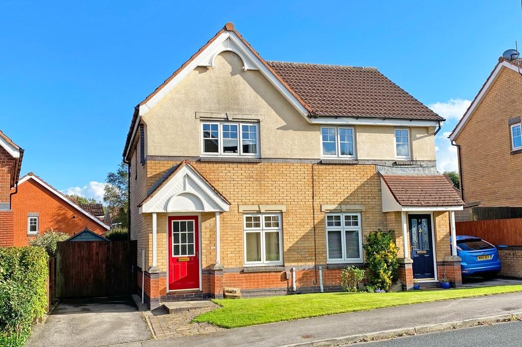 Clover Way, Killinghall, Harrogate 2 bed semidetached house £230,000