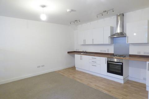 Studio to rent, Queen Street , Newton Abbot