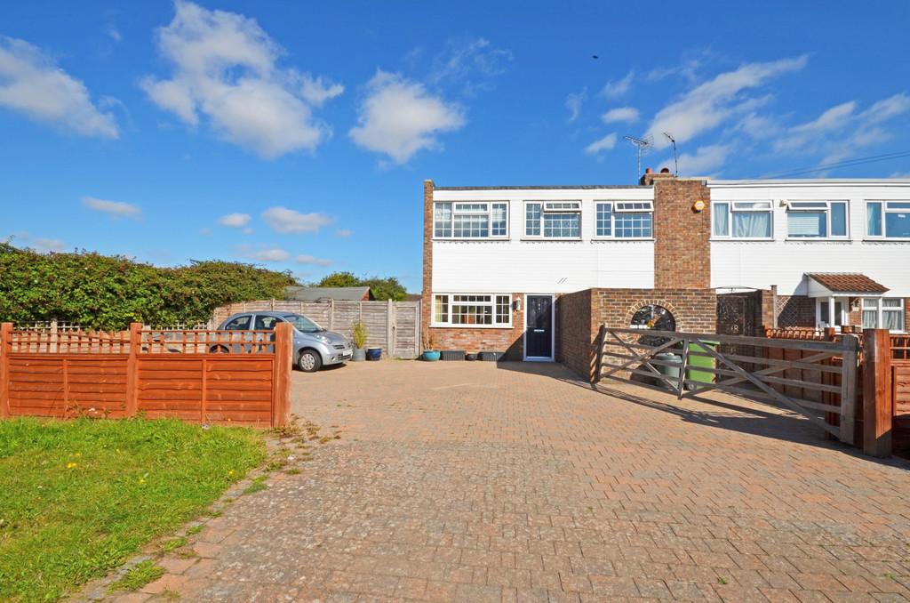 Loveys Road, Yapton, Arundel 4 bed semidetached house £290,000