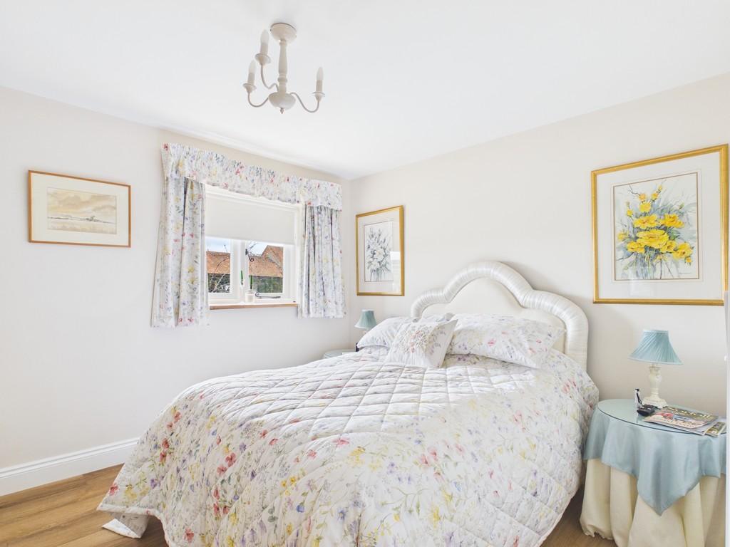 Whitehouse Farm Barn, Corton, NR32 5 LB - Bedroom 4
