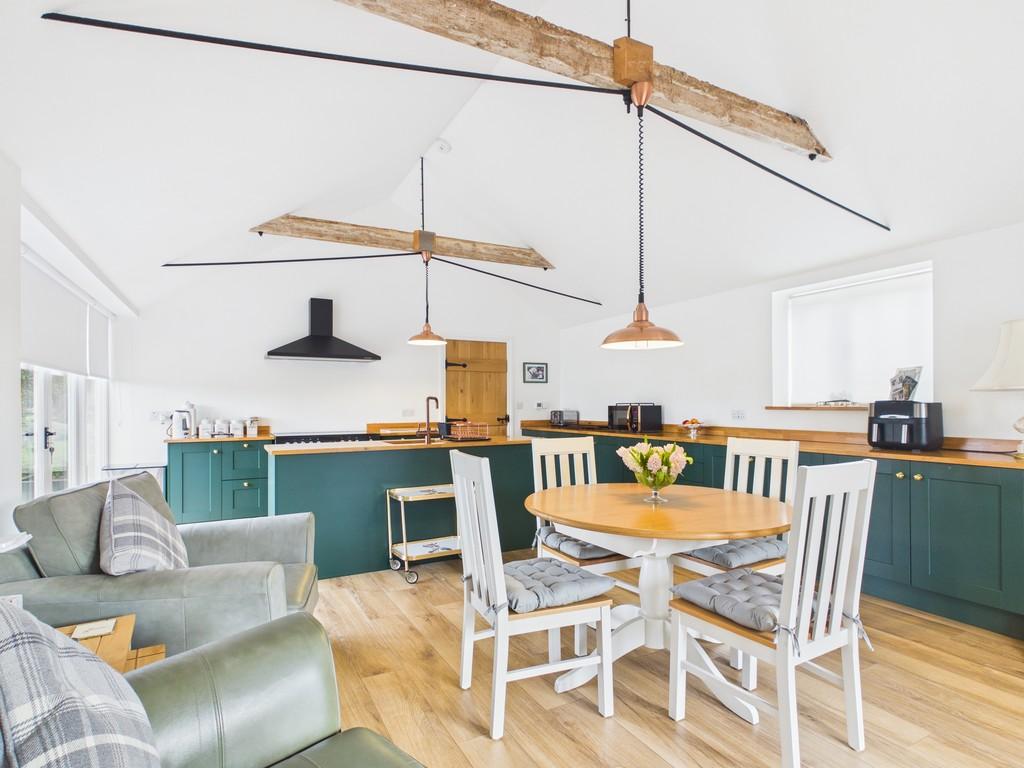 Whitehouse Farm Barn, Corton, NR32 5 LB - Kitchen B