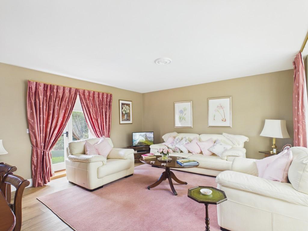 Whitehouse Farm Barn, Corton, NR32 5 LB - Living Ro