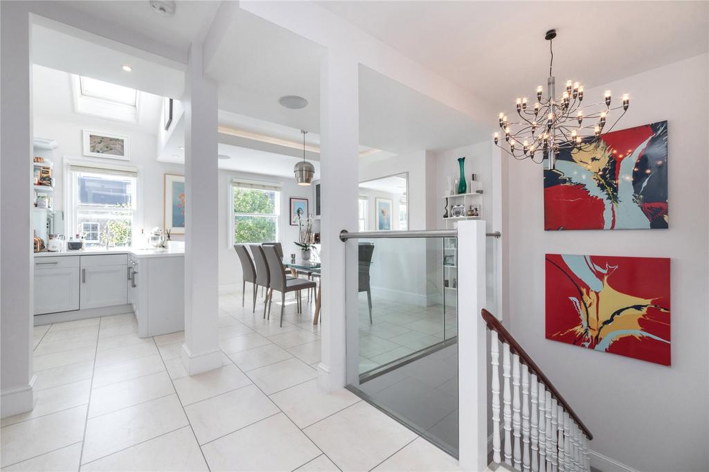 Kitchen/Dining