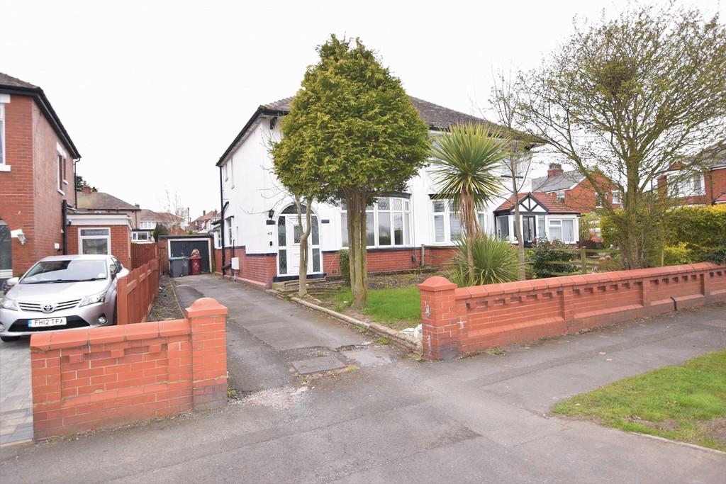 Lawson Road, Blackpool 3 bed semidetached house £750 pcm (£173 pw)