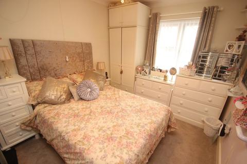 2 bedroom apartment for sale - Goda Road, Littlehampton