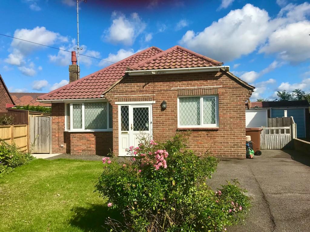 Fircroft Crescent, Rustington 2 bed detached bungalow £475,000