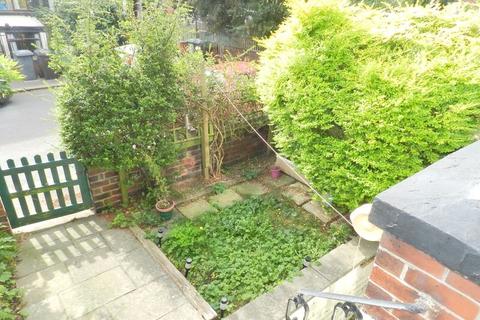 22 Talbot Terrace, Leeds, LS4 2RN