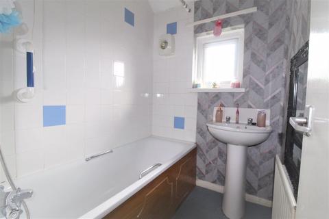 34 Squire Lane, Bradford, BD8 9PS