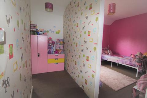 34 Squire Lane, Bradford, BD8 9PS