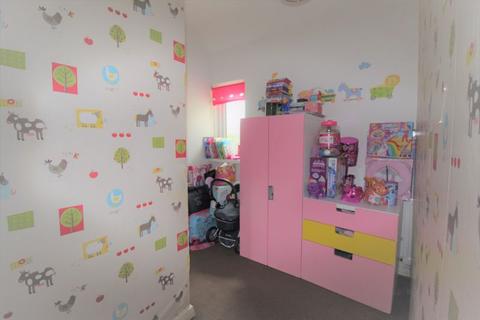 34 Squire Lane, Bradford, BD8 9PS