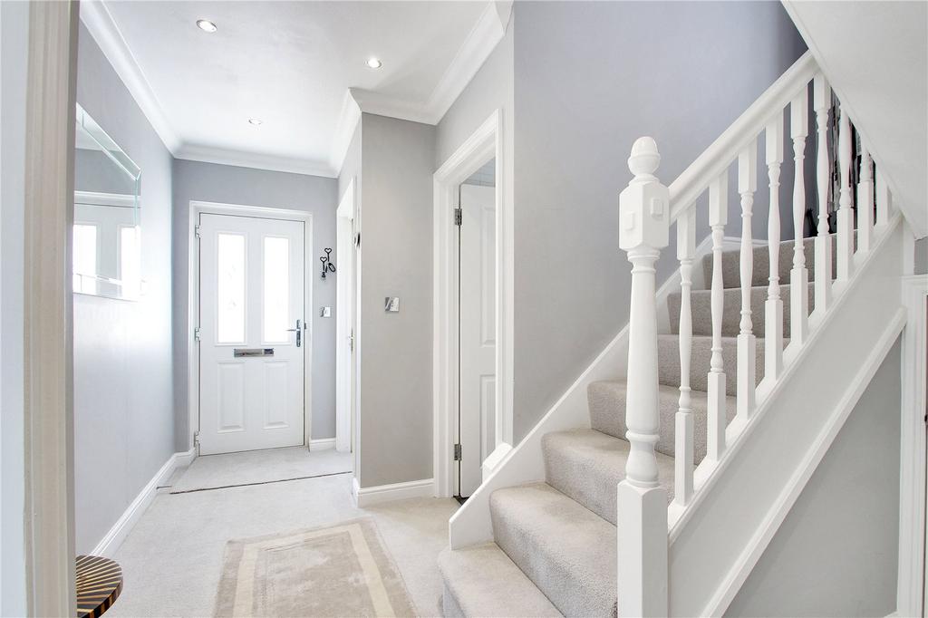 Downs Valley, Hartley, Kent, DA3 5 bed detached house £825,000