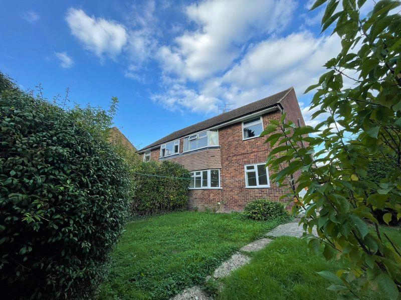 Bullhead Road, Borehamwood 2 bed £335,000