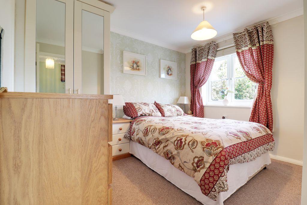 Bedroom 2 (Double)