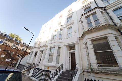 2 bedroom apartment to rent, Hatherley Grove, London