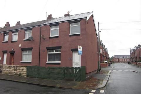 3 bedroom terraced house to rent, Copperfield Walk, Leeds LS9
