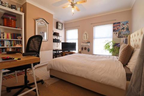 186 High Town Road, Luton, LU2 0DN