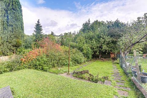 48 Newstead Rise, Caterham, CR3 6RR