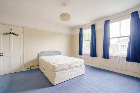 74 Frances Road, Windsor, SL4 3AJ