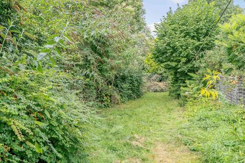 74 Frances Road, Windsor, SL4 3AJ