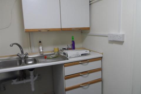 undefined, Holyrood Street, Chard
