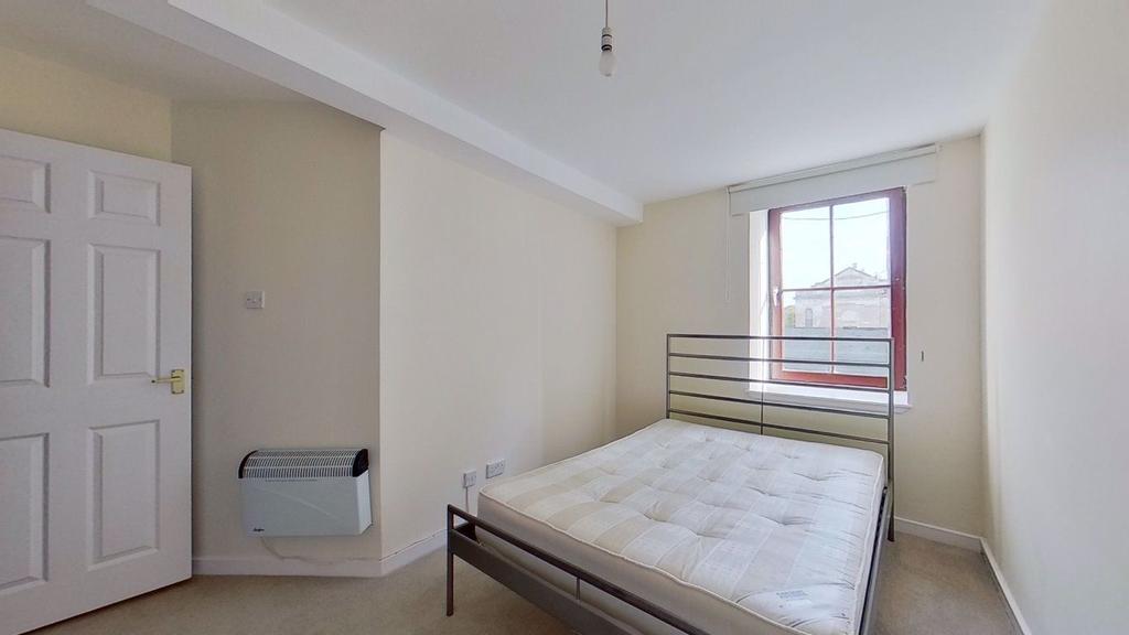 Gibson Street, Barrowlands, G40 2SN 1 bed flat - £69,950