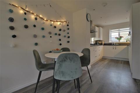 6 Hidcote Road, Brockworth, Gloucester, GL3 4UW