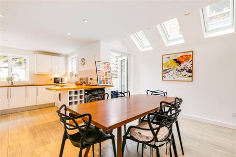 58 Burnthwaite Road, London, SW6 5BE