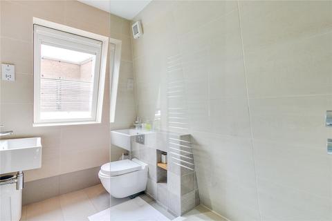 58 Burnthwaite Road, London, SW6 5BE