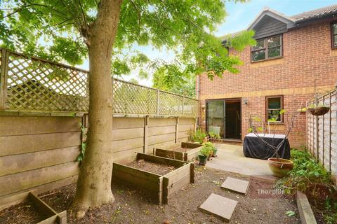 4, Brook Lodge Brook Lane North, Brentford, TW8 0QW