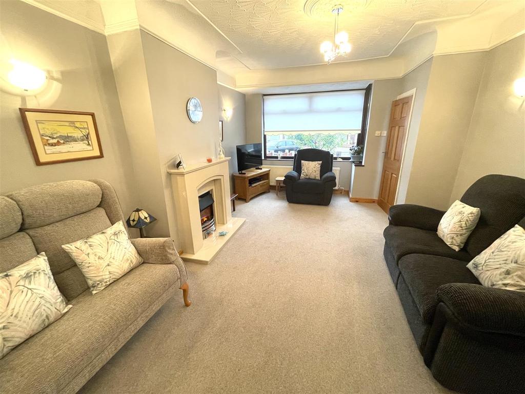 Greystone Crescent, Liverpool 3 bed semidetached house £190,000