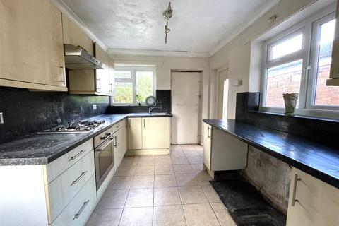 3 bedroom semi-detached house for sale - Liverpool Road South, Burscough