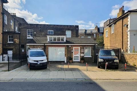 2 bedroom semi-detached house for sale - Stowe Road, London