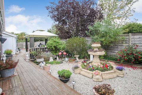 3 bedroom bungalow for sale, Greenhill Road, Herne Bay