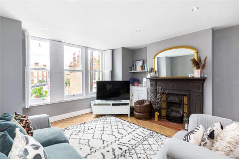 20d Yukon Road, London, SW12 9PU