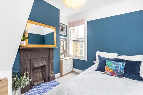 20d Yukon Road, London, SW12 9PU