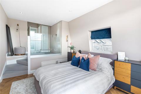 20d Yukon Road, London, SW12 9PU