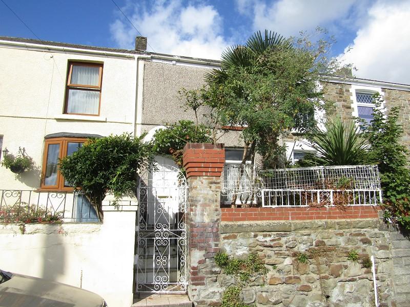 Dinas Street, Plasmarl, Swansea, City And County of Swansea. 3 bed