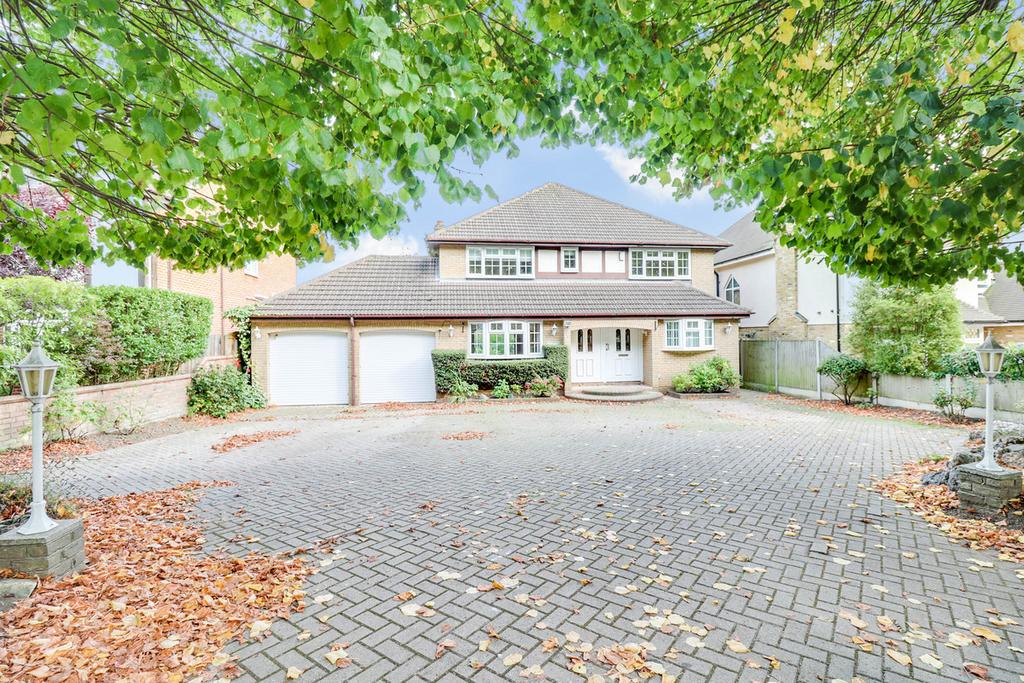 Western Road, Rayleigh, SS6 4 bed detached house £1,150,000