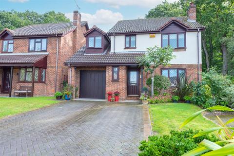 9 Ely Close, Frimley, Camberley, GU16 9FB