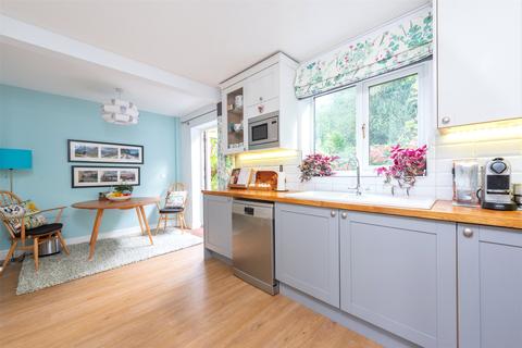 9 Ely Close, Frimley, Camberley, GU16 9FB