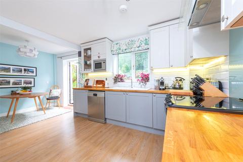 9 Ely Close, Frimley, Camberley, GU16 9FB