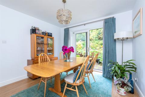 9 Ely Close, Frimley, Camberley, GU16 9FB