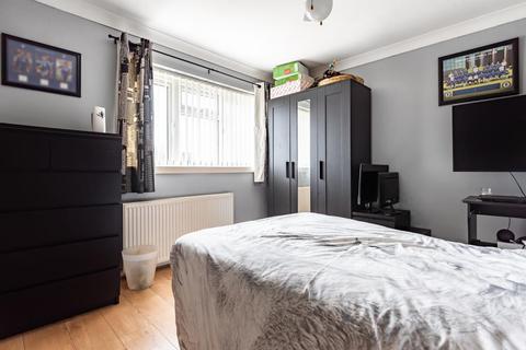 41 Upfield, Swindon, SN3 6PE