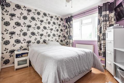41 Upfield, Swindon, SN3 6PE