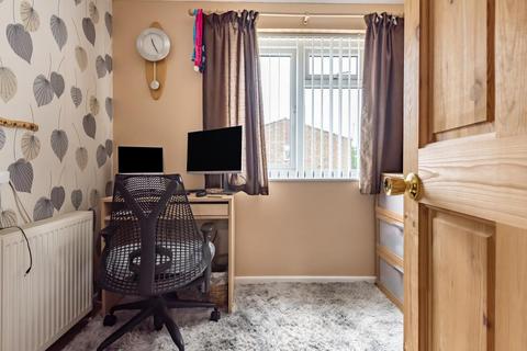 41 Upfield, Swindon, SN3 6PE