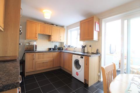 18 Firs Lane, Folkestone, CT19 4QE