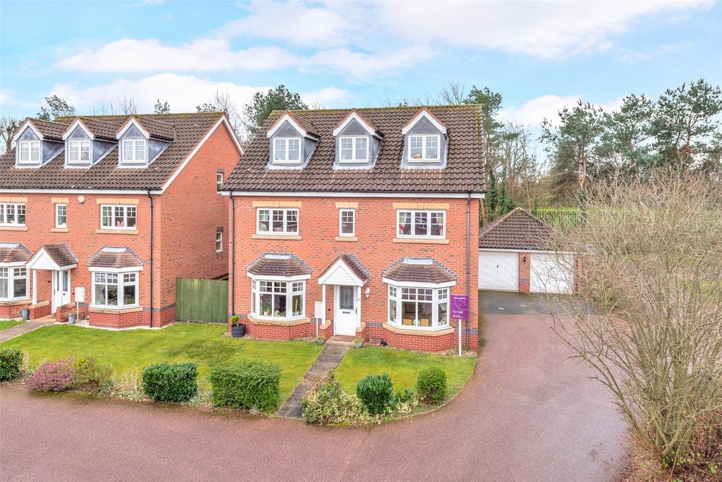 Eider Drive, Apley, Telford, Shropshire, TF1 5 bed detached house £
