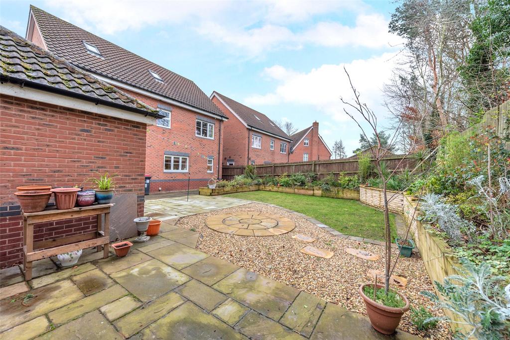Eider Drive, Apley, Telford, Shropshire, TF1 5 bed detached house £447,500