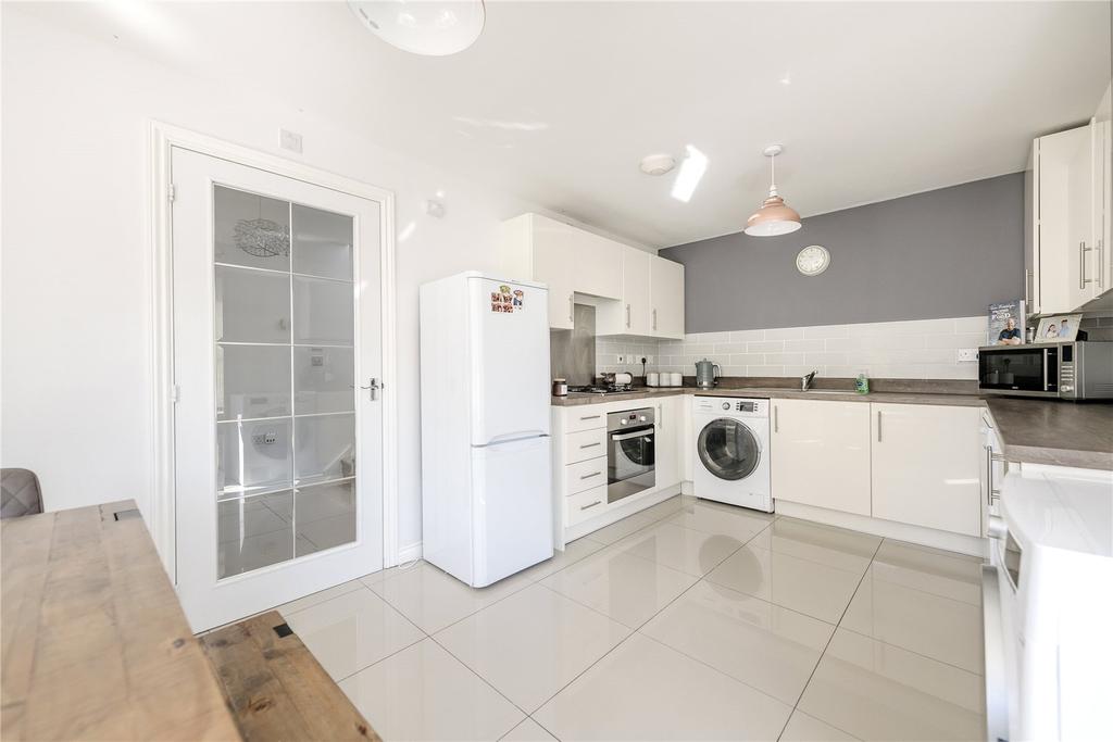 Vesey Court, Wellington, Telford, TF6 3 bed detached house £265,000